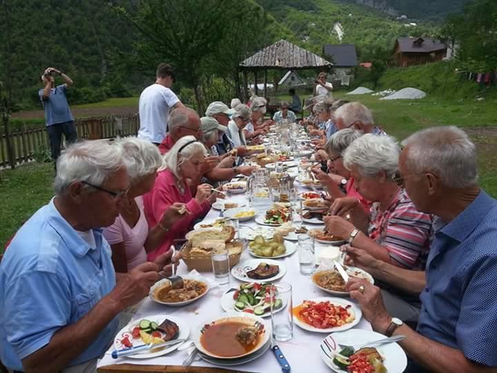 Hotel Bujtina Berishta Theth Exteriér fotografie