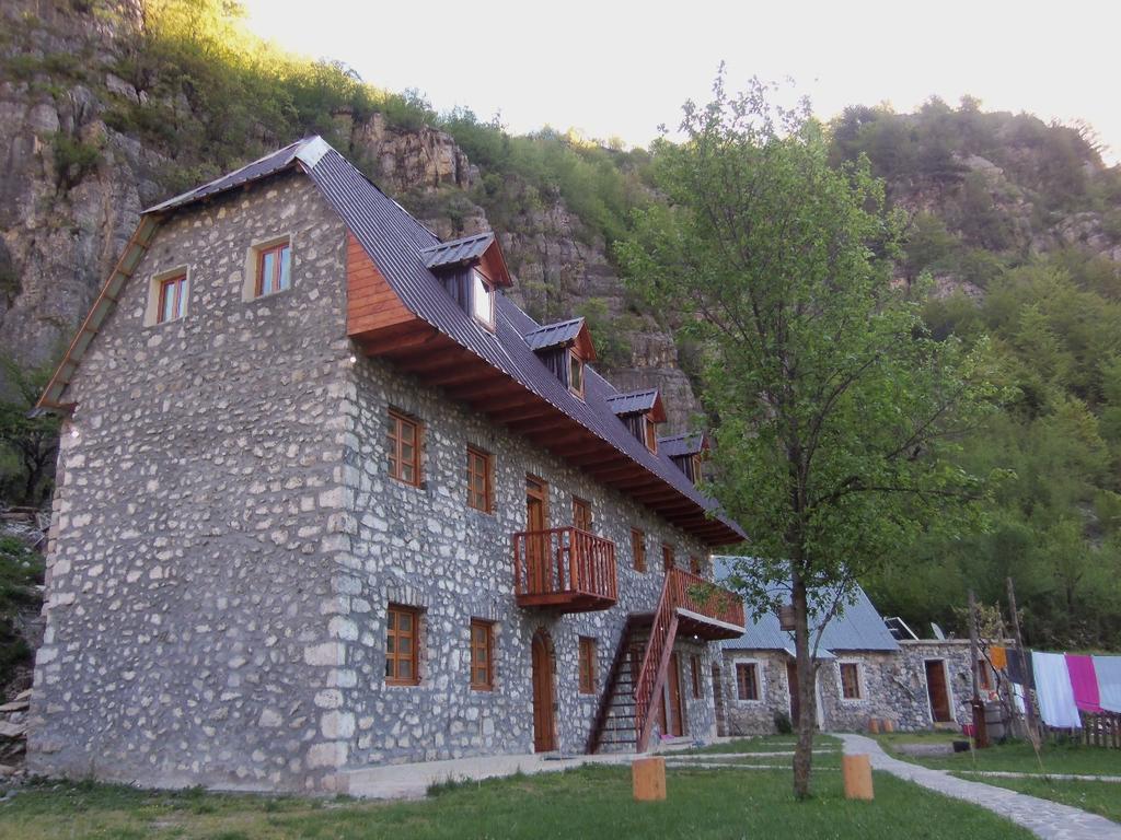 Hotel Bujtina Berishta Theth Exteriér fotografie