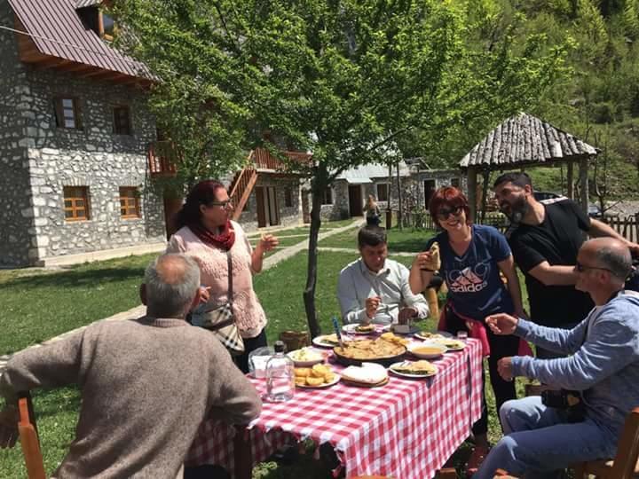 Hotel Bujtina Berishta Theth Exteriér fotografie