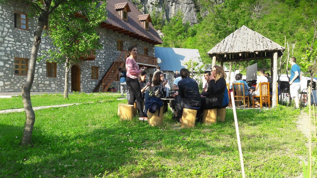 Hotel Bujtina Berishta Theth Exteriér fotografie