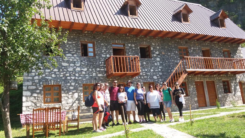 Hotel Bujtina Berishta Theth Exteriér fotografie