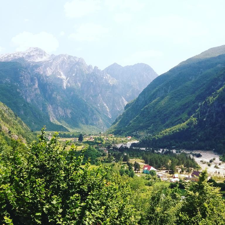 Hotel Bujtina Berishta Theth Exteriér fotografie