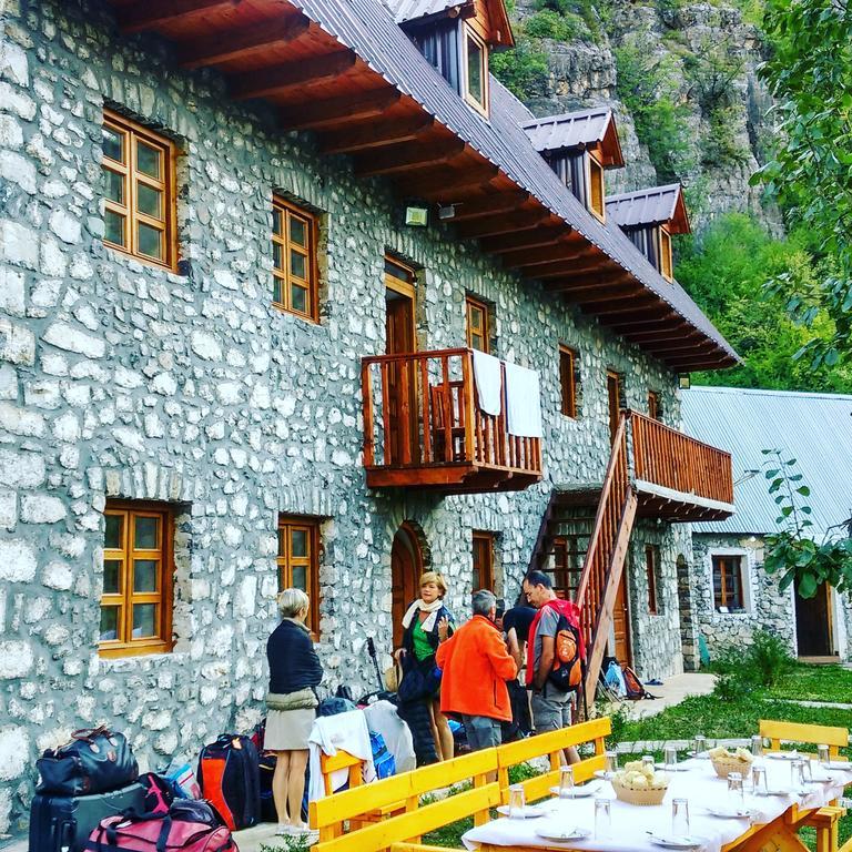 Hotel Bujtina Berishta Theth Exteriér fotografie